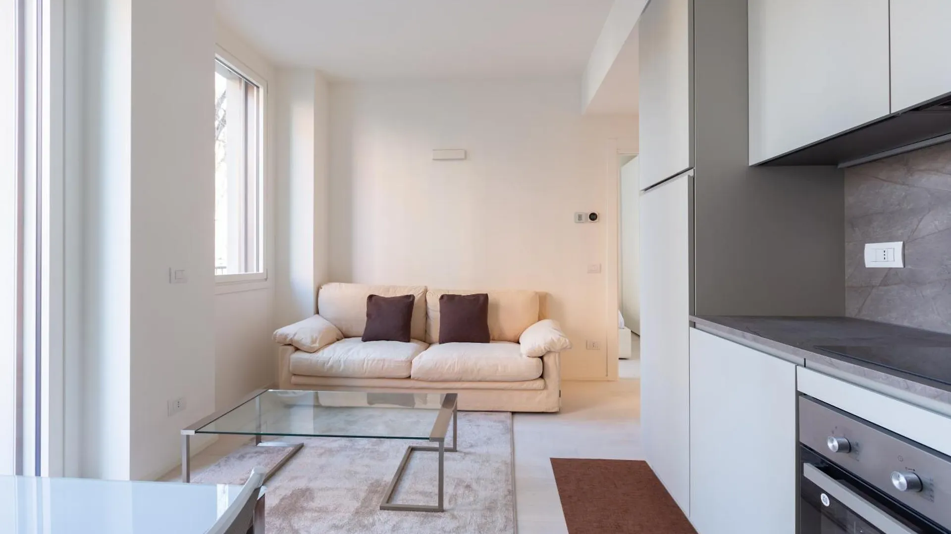 Bullona Elegant Apartment Milano
